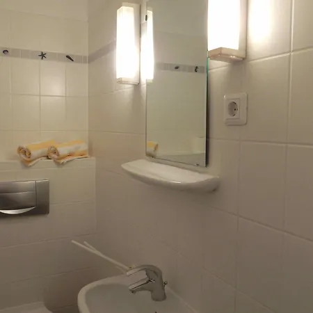 Resi E02 Apartment *